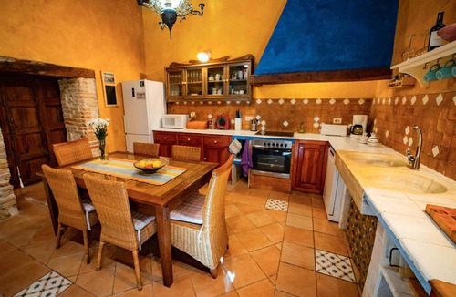 Sant Pere Molanta Villa | Rustic Vibes Villa w/private pool 12km to beach!