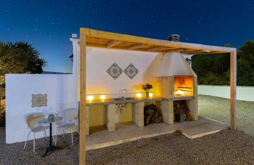 Ibi Villa | Rustic Escape by Fidalsa