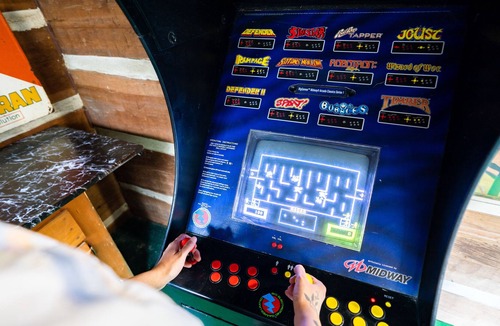 Linn Creek Cabin | Rustic Family Friendly Cabin