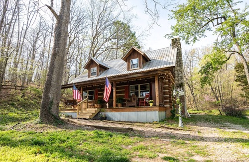 Linn Creek Cabin | Rustic Family Friendly Cabin