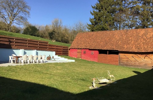 Planques House | Rustic farmhouse with sauna and jacuzzi and secure garden for pets and children