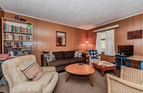 South Bruce Peninsula House | Rustic Fishing Cabin near Sauble
