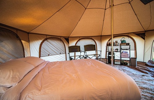 Farmington Resort | Rustic glamping hideaway—Animas River views, quiet woods, close to it all.