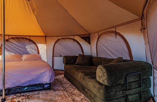 Farmington Resort | Rustic glamping hideaway—Animas River views, quiet woods, close to it all.