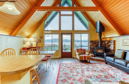 Anacortes House | Rustic Guemes Beach Cabin