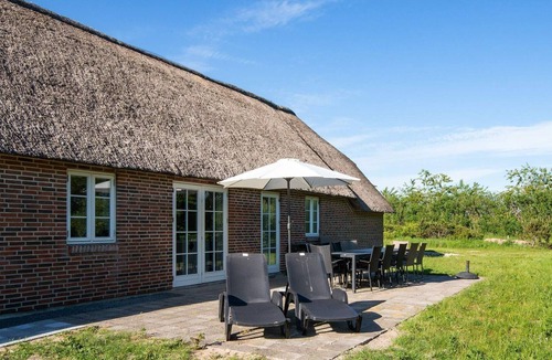 Øby House | Rustic Holiday Home in Ulfborg With Relaxing Whirlpool