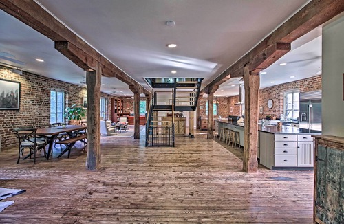 Scottsville House | Rustic Home & Cottage at Warren Mill on 12 Acres!