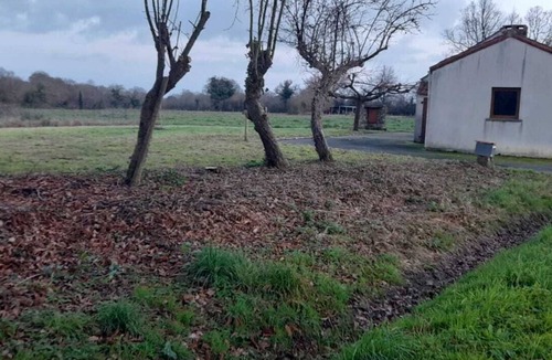 La Chapelle-Hermier House | Rustic house at the foot of a wood. Calm place with total disconnection