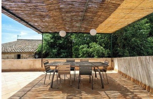Pins House | Rustic house in a private estate in Vilopriu. Pool