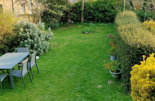 Vrasville Cottage | Rustic house in Vicq-sur-Mer - 6 people, Pets allowed