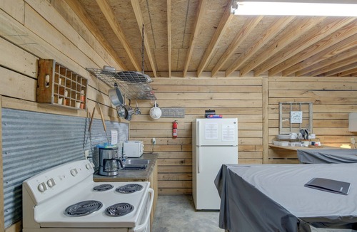 Winona Apartment | Rustic Huntsville Studio: ATV Authorized Route