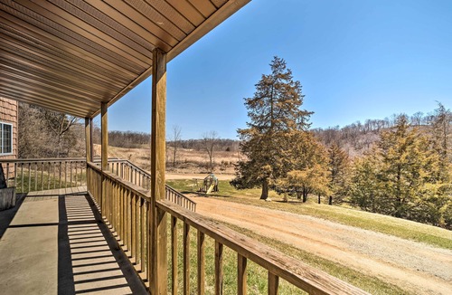 Bryant Cabin | Rustic Iowa Cabin: 10 Mi to Maquoketa Caves