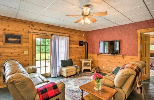 Keosauqua Apartment | Rustic Keosauqua Gem: Fire Pit & Lake Sugema Views