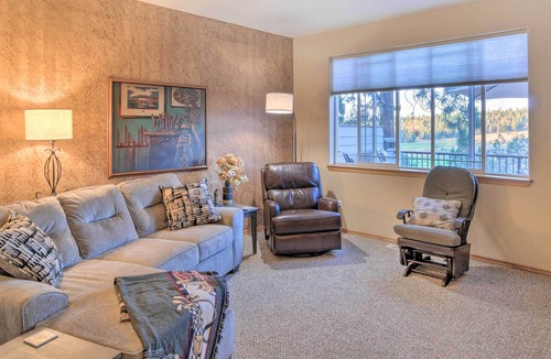 Klamath Falls House | Rustic Klamath Falls Retreat w/ Private Deck!