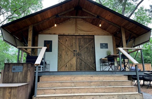Bastrop House | Rustic Lake Bastrop Cabin with Private Patio & Grill near Austin, Texas