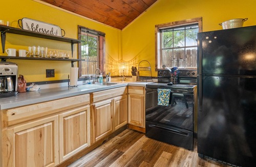Brownwood Cabin | Rustic Lake Brownwood “Boat House”