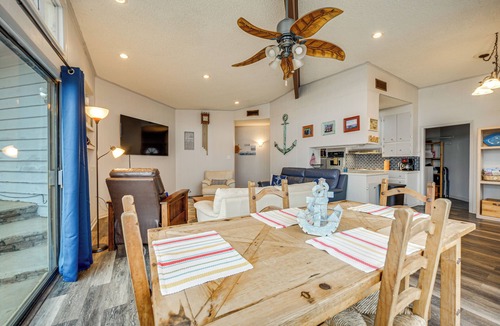 Tow House | Rustic Lake Buchanan Hideaway w/Game Room & Grill