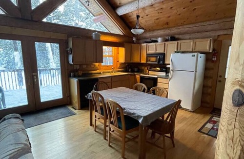 Michigamme Cabin | Rustic Lake Michigamme Hideaway