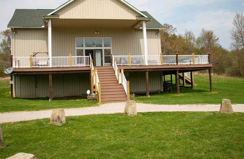 Logan Cabin | Rustic Lakefront Lodge in Hocking Hills