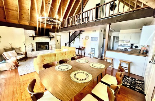 South Toledo Bend Cabin | Rustic Lakeside Fishing Camp South Toledo Bend -Skiers Cove- 3 bedrooms-Sleeps 8