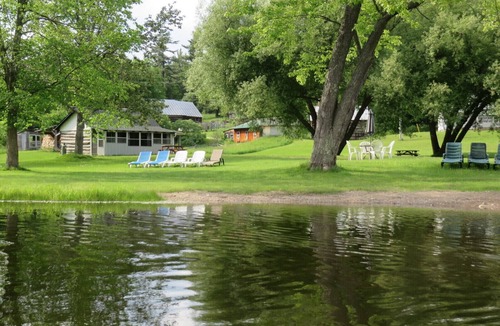 Greater Madawaska Cabin | Rustic Lakeside Log Cabins