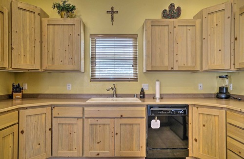 Mesilla Park House | Rustic Las Cruces Escape - 2 Mi to NMSU!