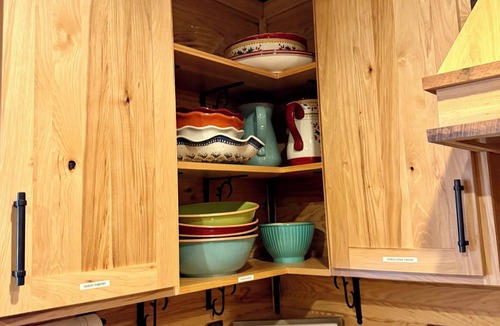 Doniphan House | Rustic Lodge Near Current River: Pond + Fire pit + Trails + Pickleball + Fishing