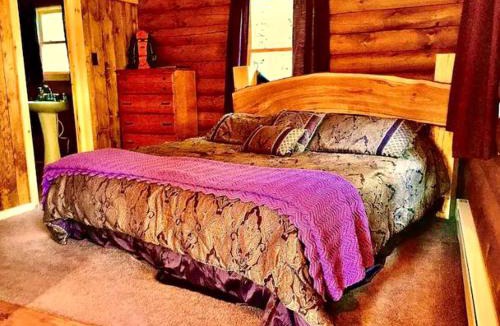 Lisbon House | Rustic Log Cabin #6 - "Fireside" Near Franconia Notch State Park