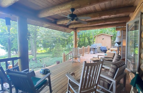 Petoskey Cabin | Rustic log cabin on Walloon Lake