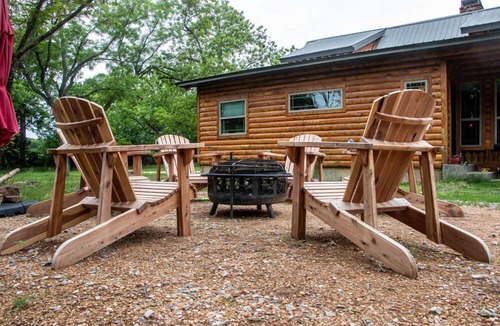 Durant Cabin | Rustic/Luxurious OKLA Log Cabin -Cannabis Friendly
