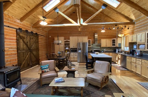 Riverside Cabin | Rustic Luxury Lodge - Sleeps 10