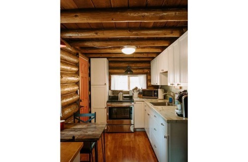 Indianola Cabin | Rustic Luxury Log Cabin