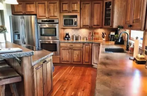 Miller Creek House | Rustic Montana getaway