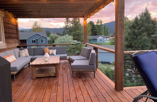 Miller Creek House | Rustic Montana getaway