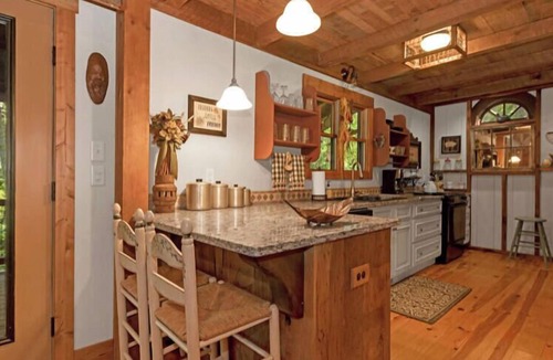Brevard Cabin | Rustic Mountain Cabin