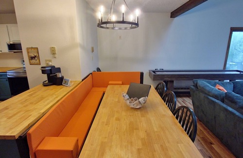 Village at Camelback House | Rustic Mountain Escape. Waterpark, Ski & Views!