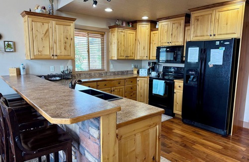 Sweetwater Cabin | Rustic Mountain Lake Escape