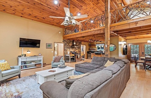 Mountain Springs House | Rustic Mountain Retreat-Spacious, Pet-Friendly