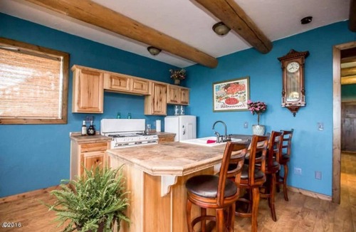 Kalispell House | Rustic Mountain Retreat on a Peak