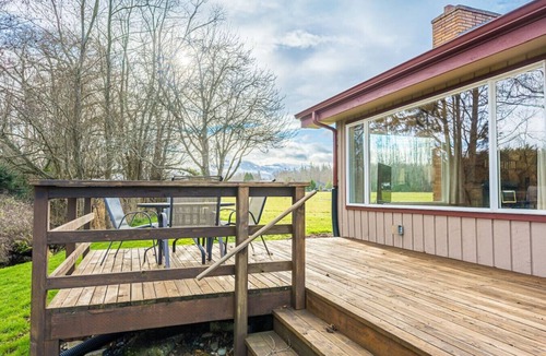 Sequim House | Rustic Mountain View Home