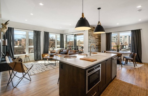 Downtown Bozeman Condo | Rustic Overlook- 30 day rental in the new Merin building in downtown Bozeman!