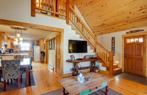 Pagosa Springs House | Rustic Pagosa Springs Cabin w/Hot Tub + Game Room