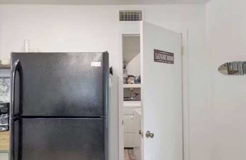 Onalaska House | Rustic Pet Friendly 3 bedroom/2 Bathroom home near Lake Livingston