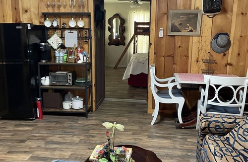 Rusk Cabin | Rustic ranch retreat with access to private saltwater pool