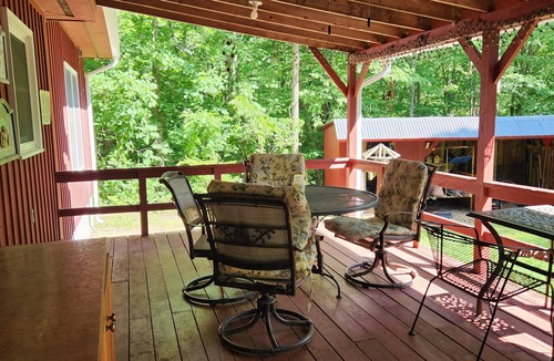 Oak Hill Park Cabin | Rustic Red Cabin on Kerr Lake