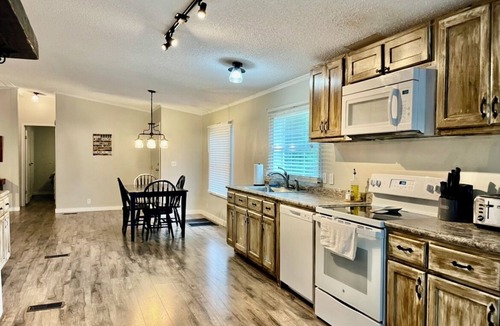 Blue Mountain House | Rustic Relaxation - Recently Renovated and Spacious!