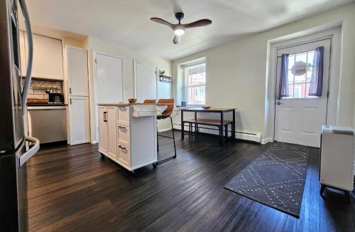 Phoenixville Apartment | Rustic & Renovated 3 Bed - 8 Min Walk to Bridge St