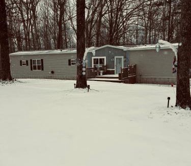 Benton Apartment | Rustic Resort