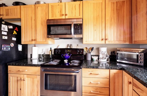 Morongo Valley House | Rustic Retreat — 3b/2ba home + desert gardens