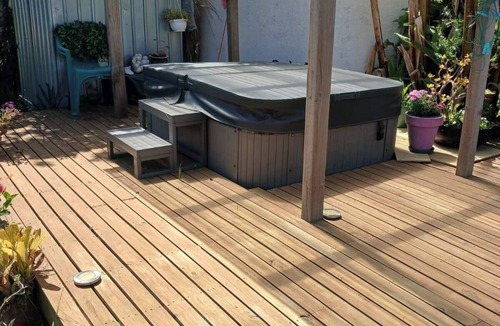 Army Bay Cabin | Rustic Retreat - Army Bay - Multi Modality Healing Centre - NEW ACCOM